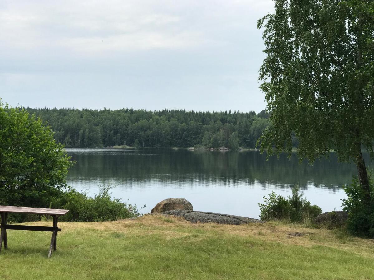 Stenhaella Bed&Breakfast Holmsjö Екстериор снимка